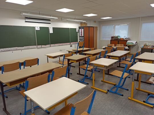 Salle de classe école primaire Jehan de Courtrai